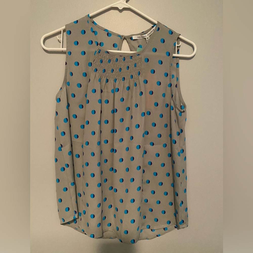 Collective Concepts new with tags, small petite tank. Great for summer or fall.